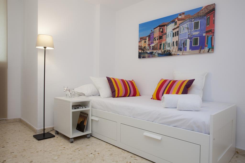 Singularstays Mercado Central Валенсия Номер фото